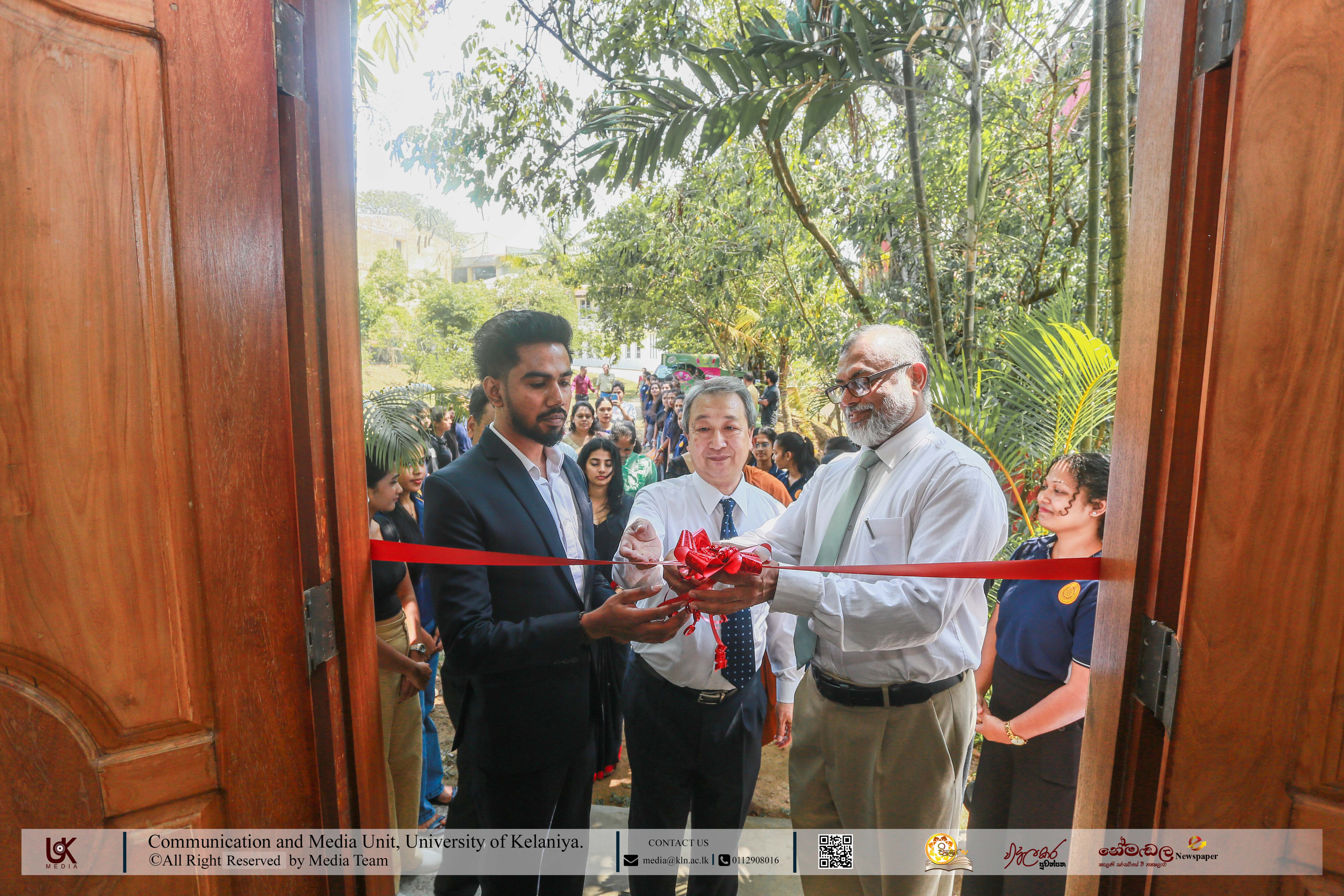 The Opening of “Ālambana” Photography Exhibition for the Eighth Time 